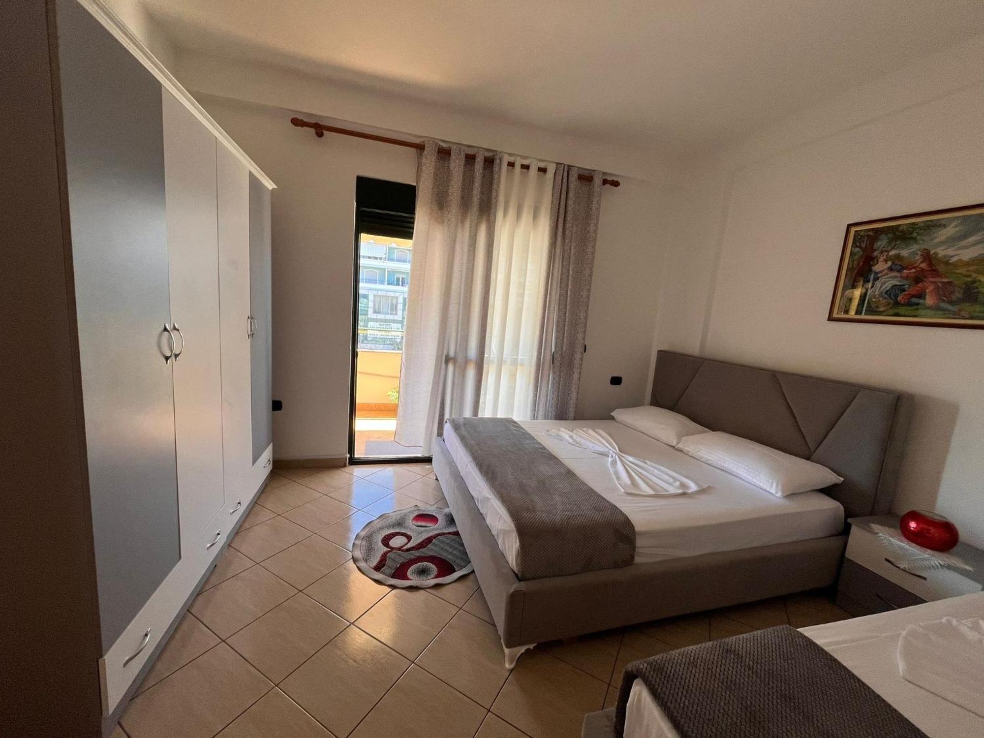 Rikardo Apartament Apartment Vlore Ngoại thất bức ảnh