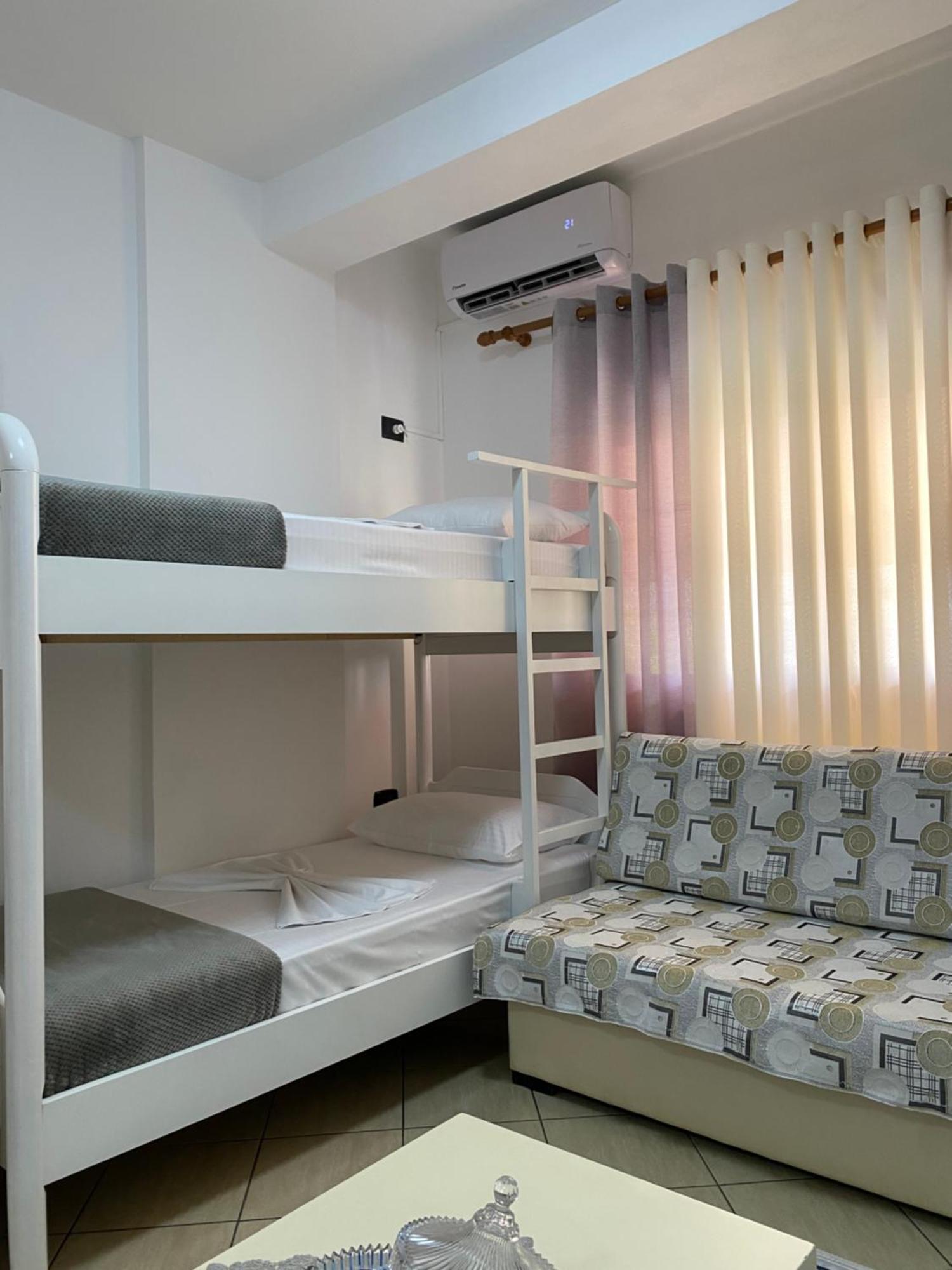 Rikardo Apartament Apartment Vlore Ngoại thất bức ảnh