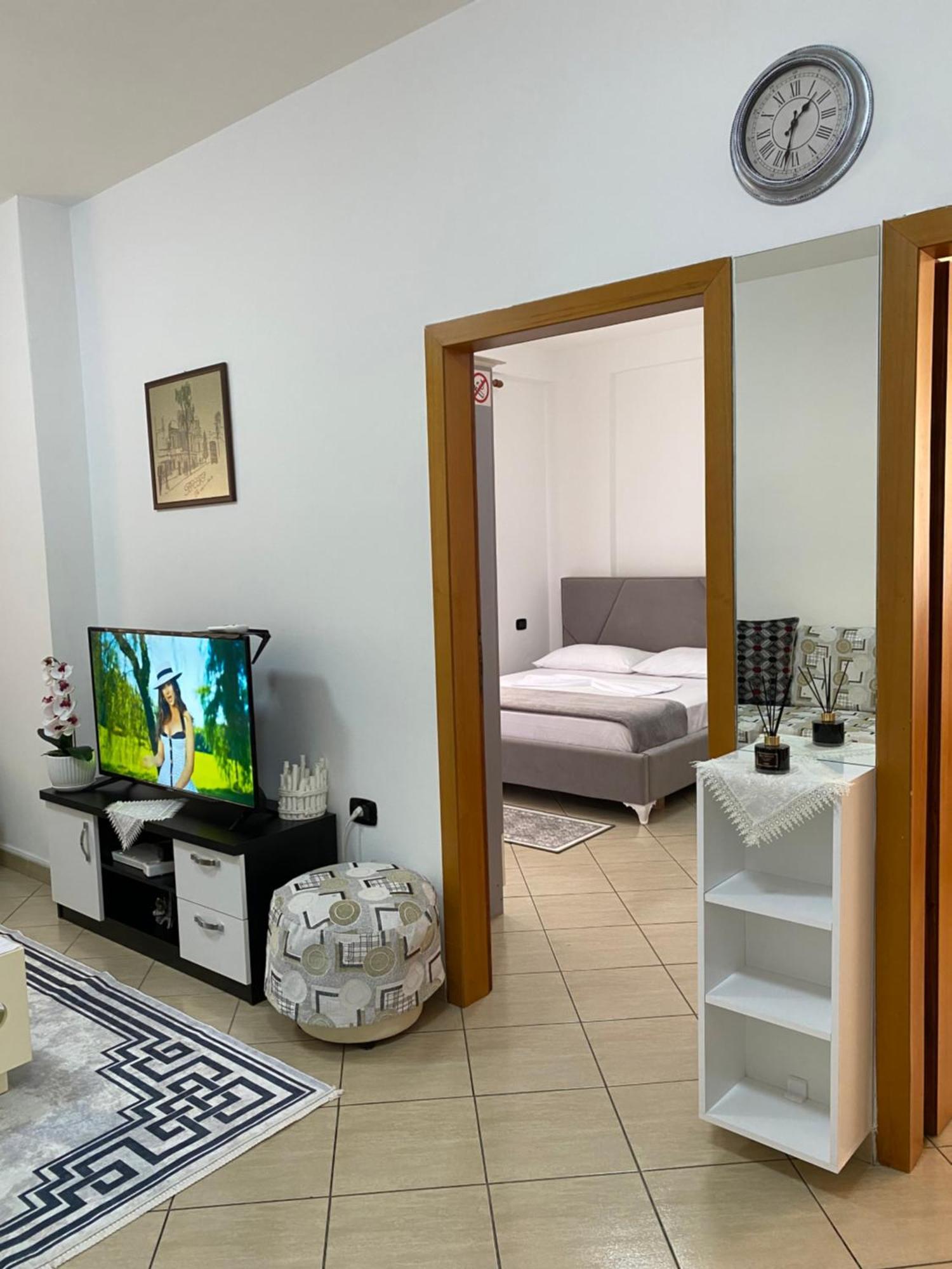 Rikardo Apartament Apartment Vlore Ngoại thất bức ảnh